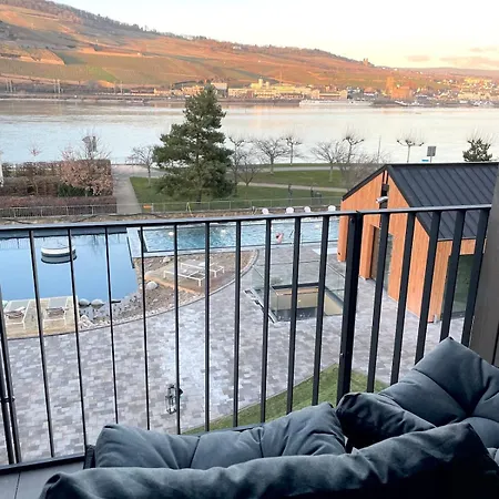 Rhein Hideaway I Balkon Mit Direktem Rheinblick I Tg-stellplatz Inklusive Apartamento